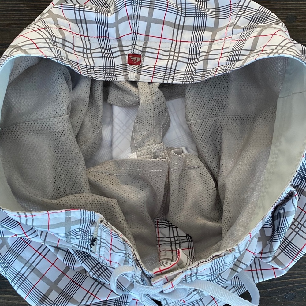 Men's Quicksilver Gray/White/Red Swim Trunks - Picture 4 of 8